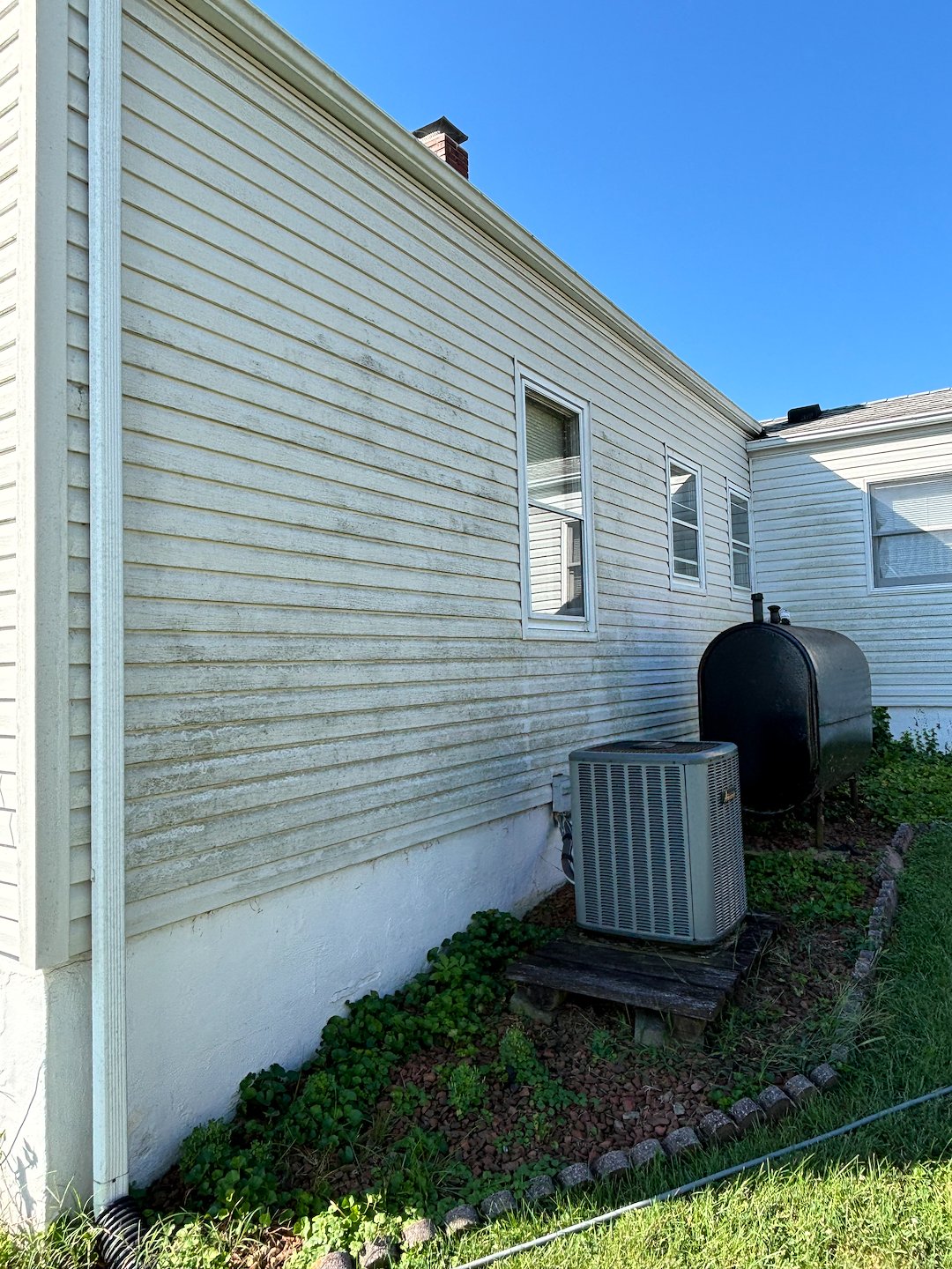 House washing in Roanoke VA (1)