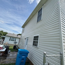 Professional-house-washing-in-Roanoke-VA 2