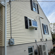 Top-notch-house-washing-project-in-Roanoke-VA-with-drastic-results 4